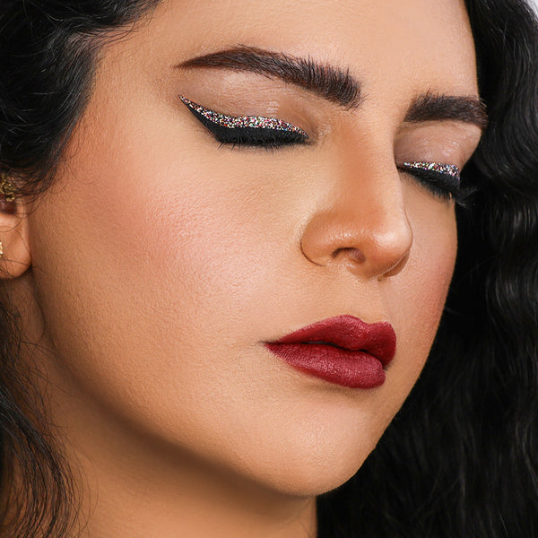 Cat- Eye Adhesive Eyeliner Multicolor